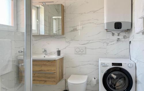 Amazing Apartment In Pula With Wifi