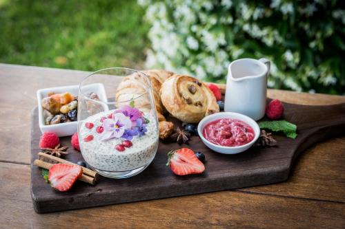 Mad på resortet eller i nærheden