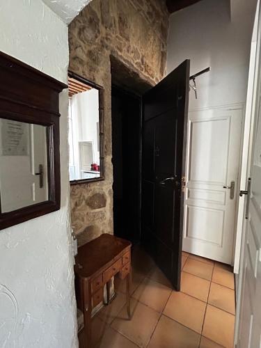 Coeur Vieux Lyon, 60 M2 lumineux tout confort photo 25