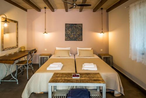 Postel nebo postele na pokoji v ubytování Castelli Cottage