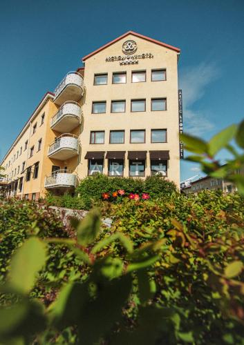 Arctic Light Hotel — Property building
