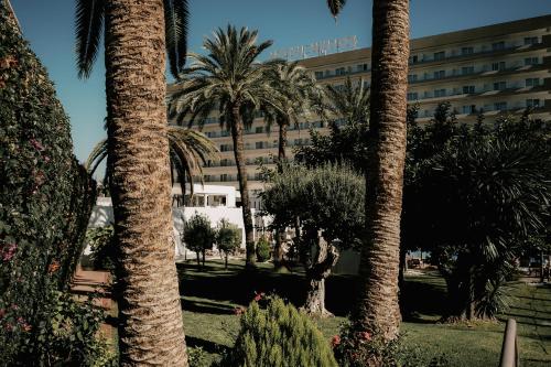 Helios Benidorm — Facade/entrance