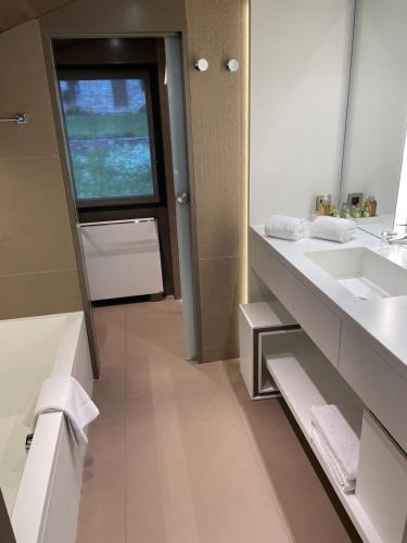 Chambres standing avec vue imprenable et parking gratuit