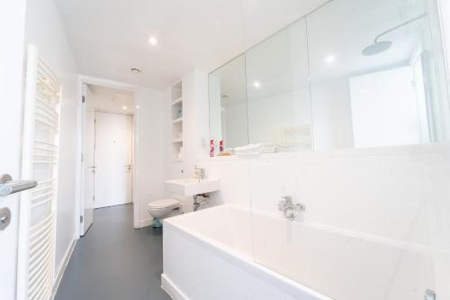 THE OLIVE SUITE At The Rotunda photo 9