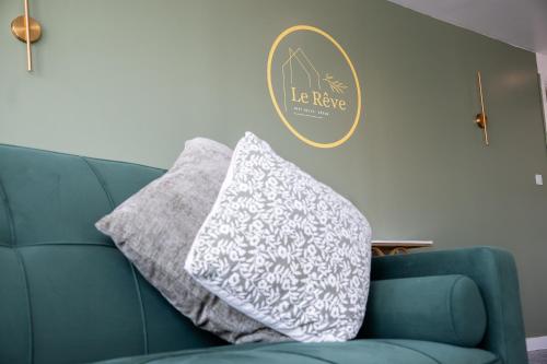 THE OLIVE SUITE At The Rotunda photo 26