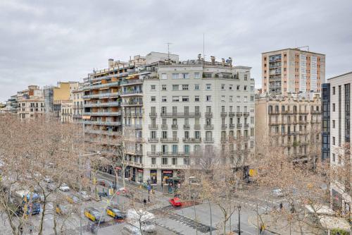 Gran Via City Center Apartment