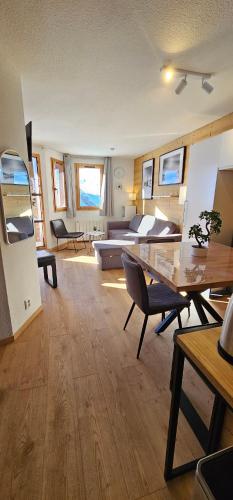 Appartement plein Sud - 6 personnes cœur de Val Thorens - Superbe vue - Ski aux pieds !