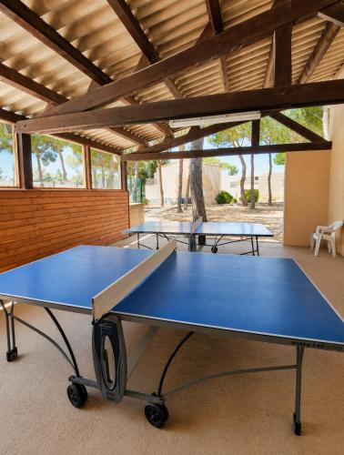 L'été au Cap d'Agde - Piscine - Parking - Proche village naturiste - Histoire de Clés