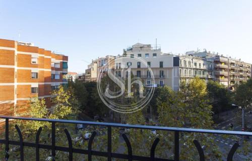 Cozy apartment beside Sagrada Familia for 2