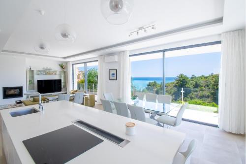 Villa Centeanes - Luxury villa