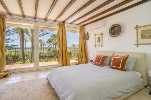 Beachfront Andalusian Villa