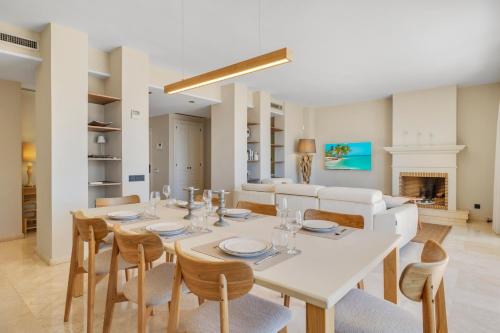 Beachfront penthouse Marbella, Rio Real Playa