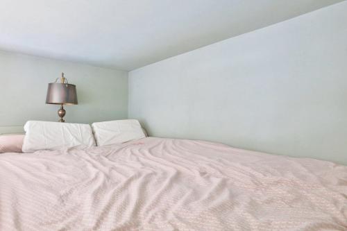 Cozy T2, 1BDR, 2P, Paris 18, Canal St-Martin