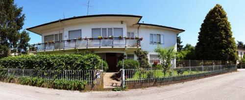 The building in which a panziókat is located