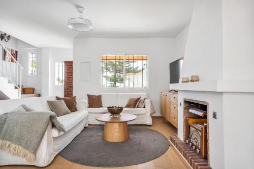 Sunny Townhouse with Terrace in Nerja