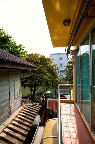 Μπαλκόνι ή βεράντα στο Lamphu Tree House Boutique Hotel