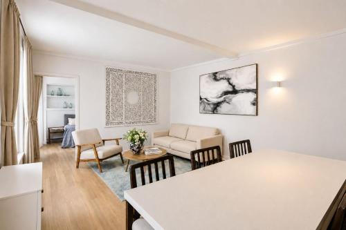 Stunning Montparnasse flat with AC