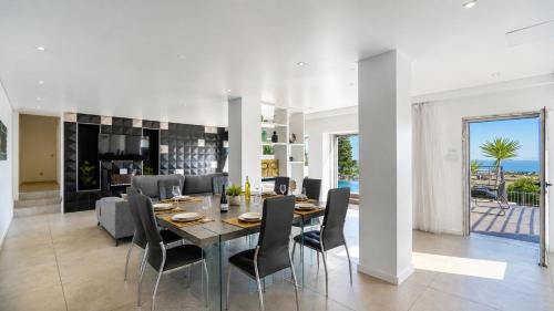 Villa Tahiti - com Vista Mar, Piscina Infinita e Jacuzzi em Albufeira