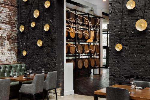 Hotel Covington Cincinnati Riverfront Image