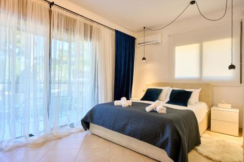 HORIZON Riviera Apartment by Anastassiadis Hospitality