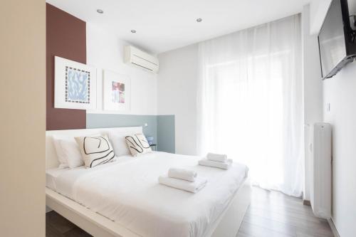 An Impressive 2 bdr Apt in Glyfada