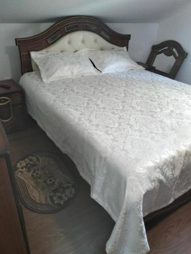 Un pat sau paturi într-o cameră la Casa Kees