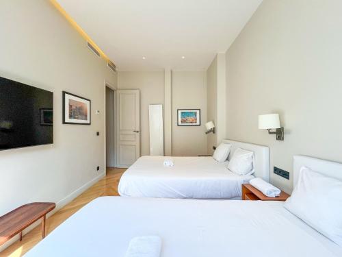 UrbanFlat 141 - Grand Appartement Champs-Elysees Ponthieu