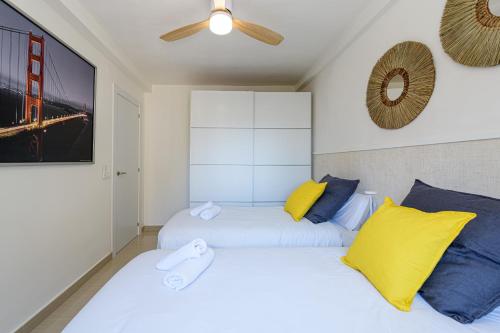 WintowinRentals Spacious apartment in Huelin with privileged views, parking included and close to the beach