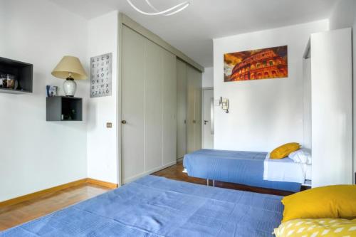 Bright Apartment near Vatican City by RHR