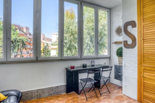 Bright Apartment near Vatican City by RHR