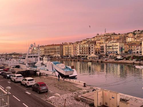L'Atelier des Merveilles - Sur le port de Sète