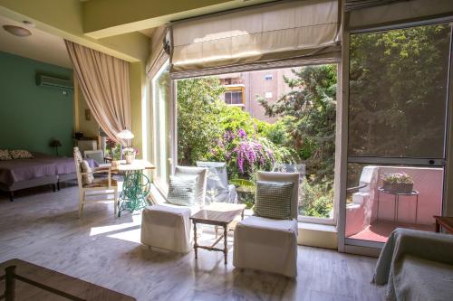 Charming Sunlit Apartment with Garden Views