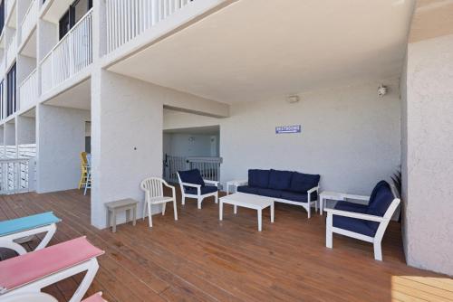 Ocean Towers Beach Club photo 37