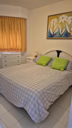 mucahome1 - apartamento terraza vistas y playa 150 m