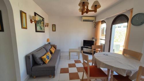 mucahome1 - apartamento terraza vistas y playa 150 m