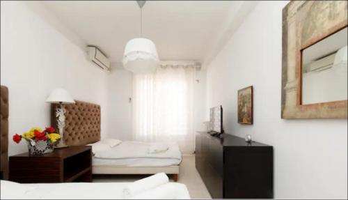 LUXURY APARTMENT between ANTIBS and CROISETTE