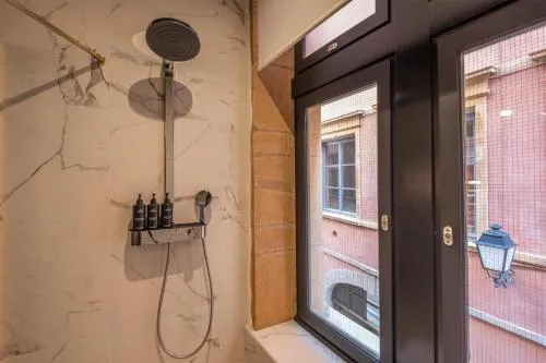 Cour des Loges Lyon, A Radisson Collection Hotel photo 6