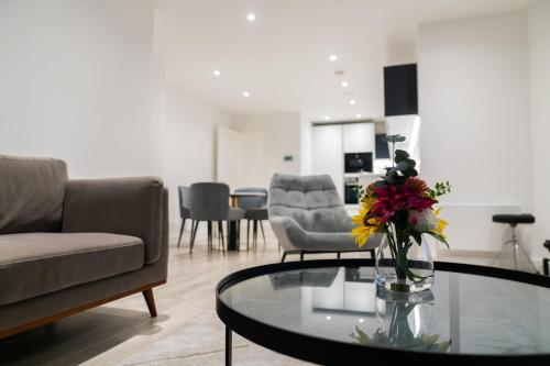 Modern 2 Bed Penthouse with Stunning views in Manchester City Center photo 6