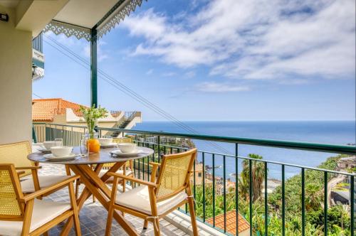 Freitas Paradise, a Home in Madeira
