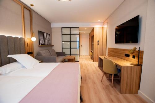 Hotel Giralda Center photo 30