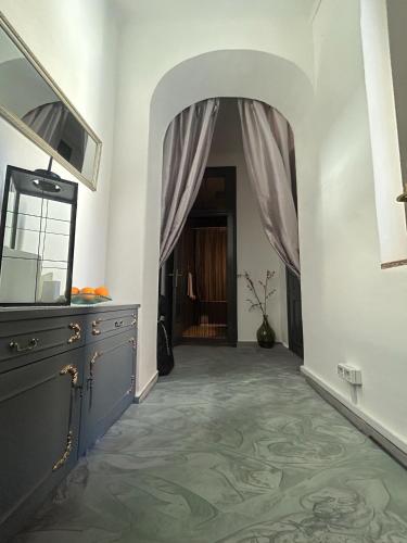 The LOVE Apartment - 60m2 - Centre - Tantra Chair