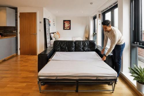 Sidemersey Livings- Convenient and Accessible 1-Bedroom Flat with a View, Central Liverpool photo 10