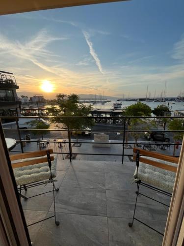 Zefi's Loft - Sea View in Piraeus