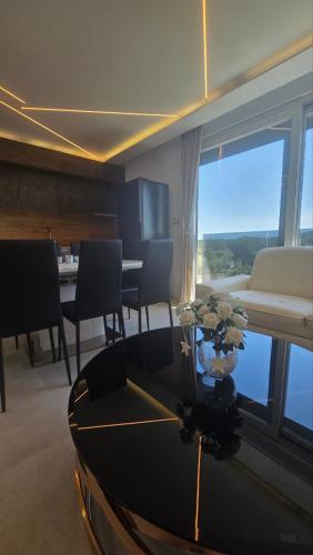 BRAND NEW-2 bedrooms,2 bathrooms for 5 persons with underfloor heating