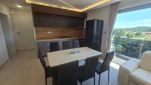 BRAND NEW-2 bedrooms,2 bathrooms for 5 persons with underfloor heating