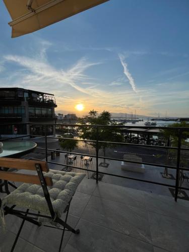 Zefi's Loft - Sea View in Piraeus