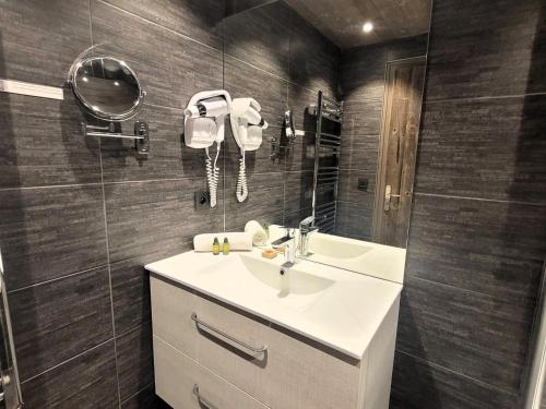 Appartement 4 pers. aux pieds des pistes avec parking et wifi