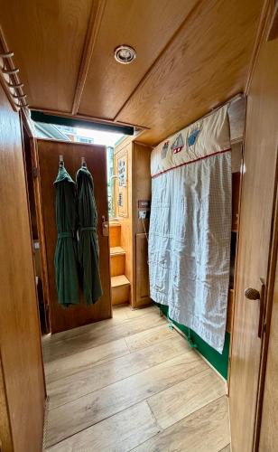 Edinburgh - Houseboats photo 66