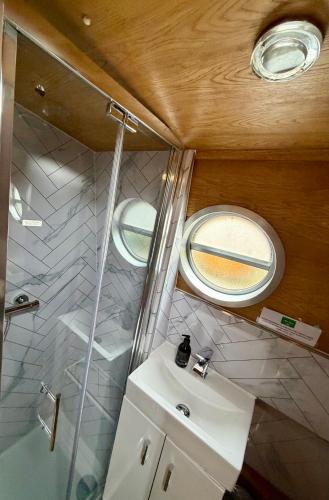 Edinburgh - Houseboats photo 63