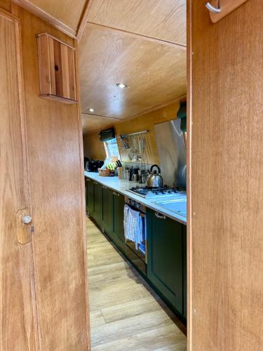 Edinburgh - Houseboats photo 60